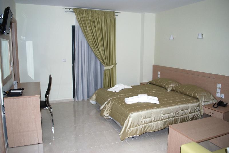 استودیوی استاندارد, Eleana Boutique Hotel & Blue Infinity