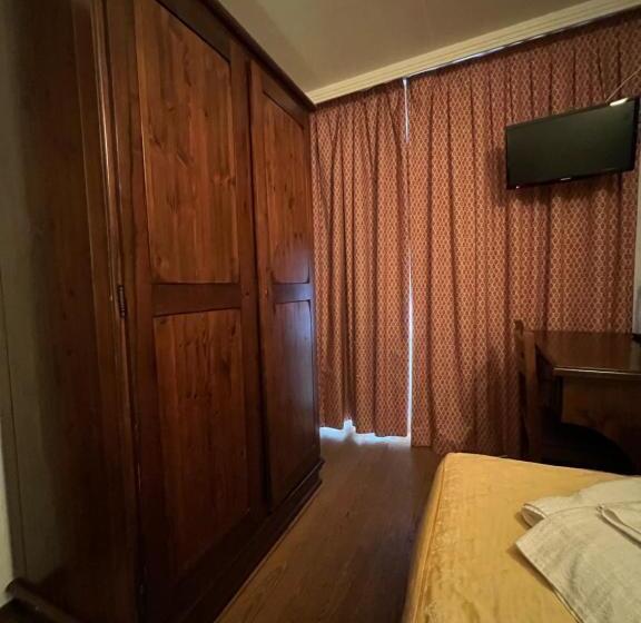 اتاق استاندارد یک نفره, Hg Hotel Italia