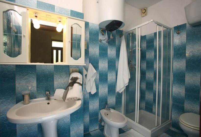 استودیوی استاندارد, & Residence Matarese
