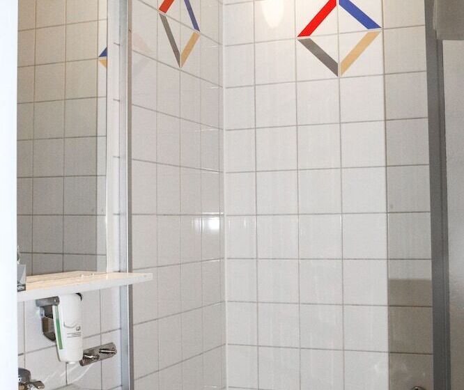 اتاق اکونومی یک تخته, Stadshotellet Lidköping