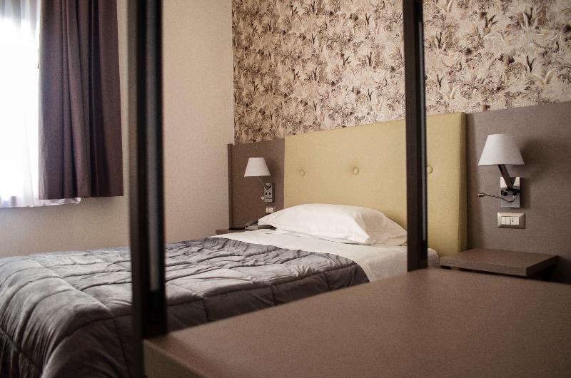 اتاق استاندارد یک نفره, Viva Hotel Avellino
