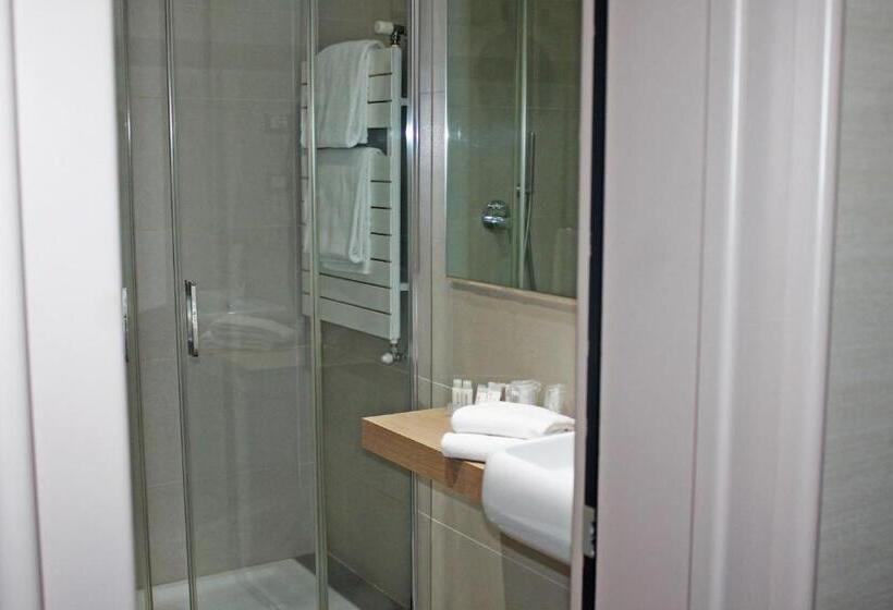 اتاق استاندارد, Viva Hotel Avellino