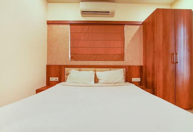 اتاق لوکس, Fabhotel Dream Plaza   Nr Biswa Bangla Gate