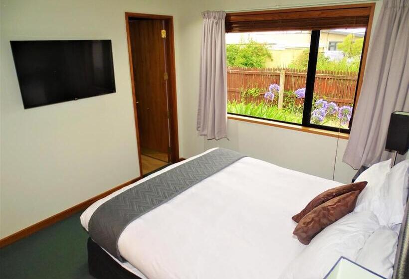 اتاق استاندارد, Riverside Hotel Marlborough