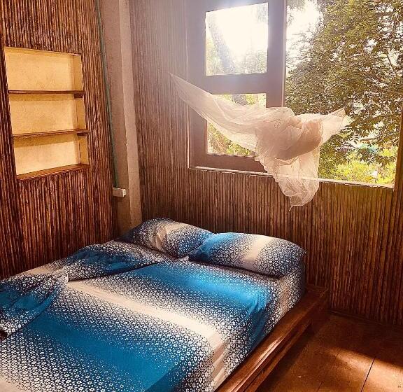 اتاق لوکس, Utria Hostel