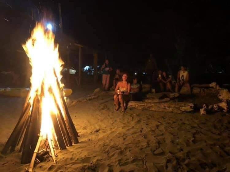 اتاق استاندارد با چشم‌انداز استخر, North Shore Beach Resort