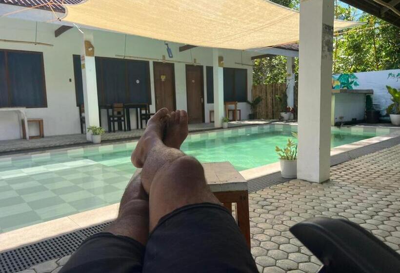 اتاق استاندارد با چشم‌انداز استخر, North Shore Beach Resort