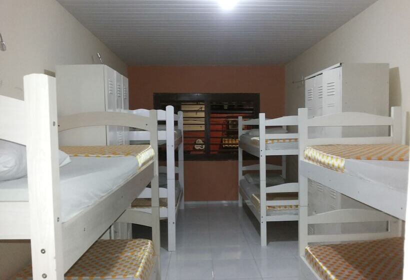 تختخواب در اتاق مشترک, Pousada Dos Pacajus,651,praia De Iracema Fortaleza Ce
