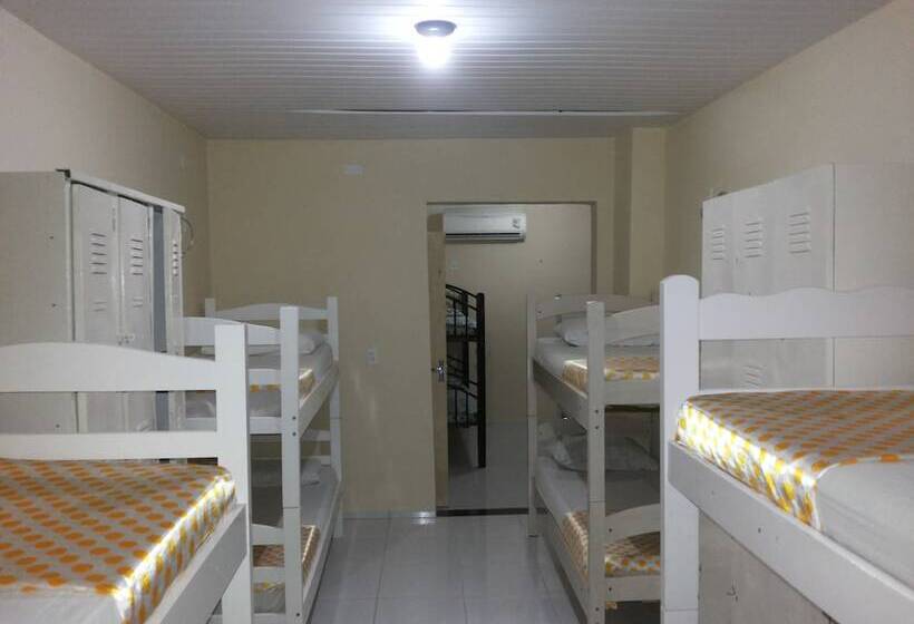 تختخواب در اتاق مشترک, Pousada Dos Pacajus,651,praia De Iracema Fortaleza Ce