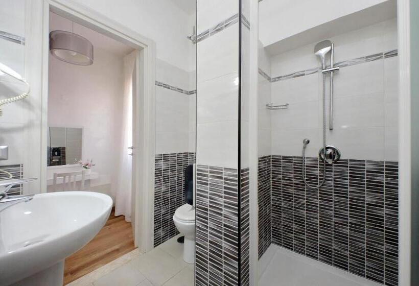 اتاق خانوادگی, B&b Giuly
