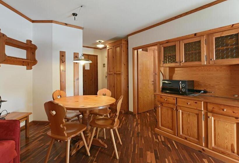 آپارتمان 1 خوابه, Residence Casa Metz Hrg