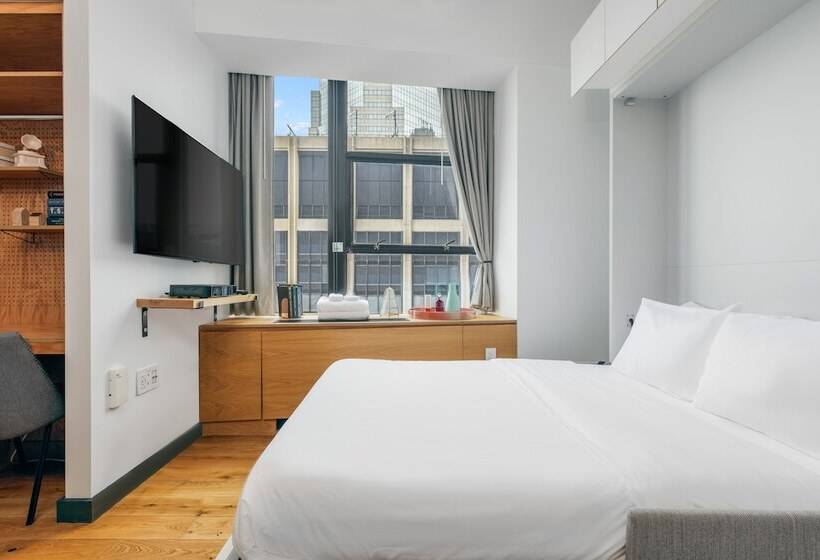 استودیوی استاندارد, Placemakr Wall Street