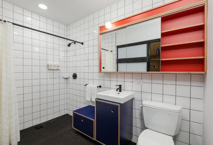 استودیوی استاندارد, Placemakr Wall Street