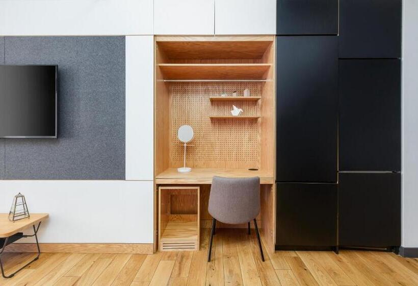 استودیوی استاندارد, Placemakr Wall Street