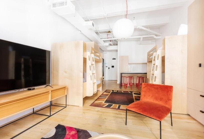 استودیو استاندارد با تختخواب سفری, Placemakr Wall Street