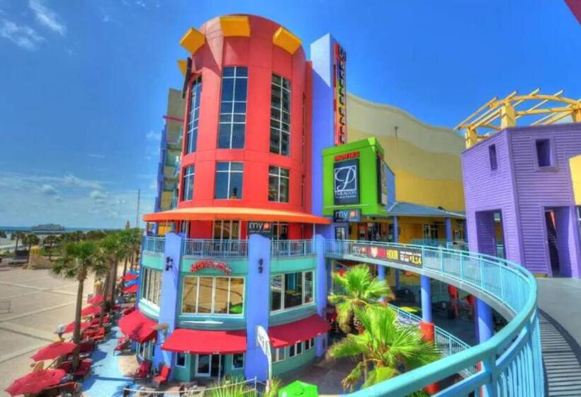 سوییت خانوادگی, Beachfront Bliss At Ocean Walk Resort   Unit 1701