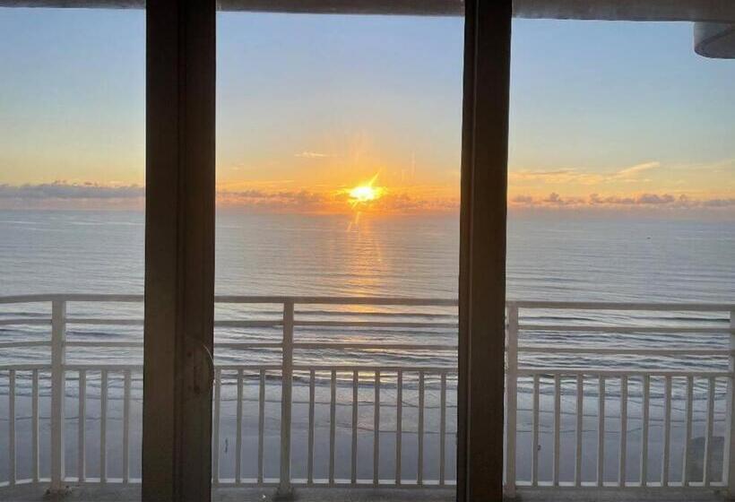 سوییت خانوادگی, Beachfront Bliss At Ocean Walk Resort   Unit 1701
