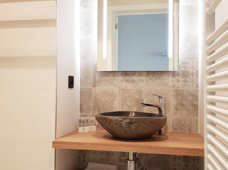 اتاق سوپریور با چشم‌انداز دریا, C Hotels Helios