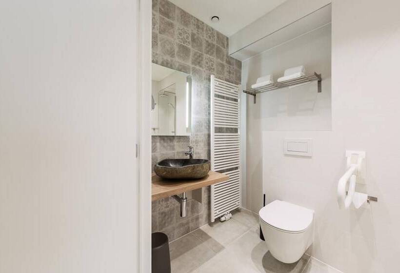 اتاق سوپریور با چشم‌انداز دریا, C Hotels Helios