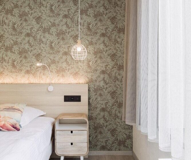 اتاق سوپریور با چشم‌انداز دریا, C Hotels Helios