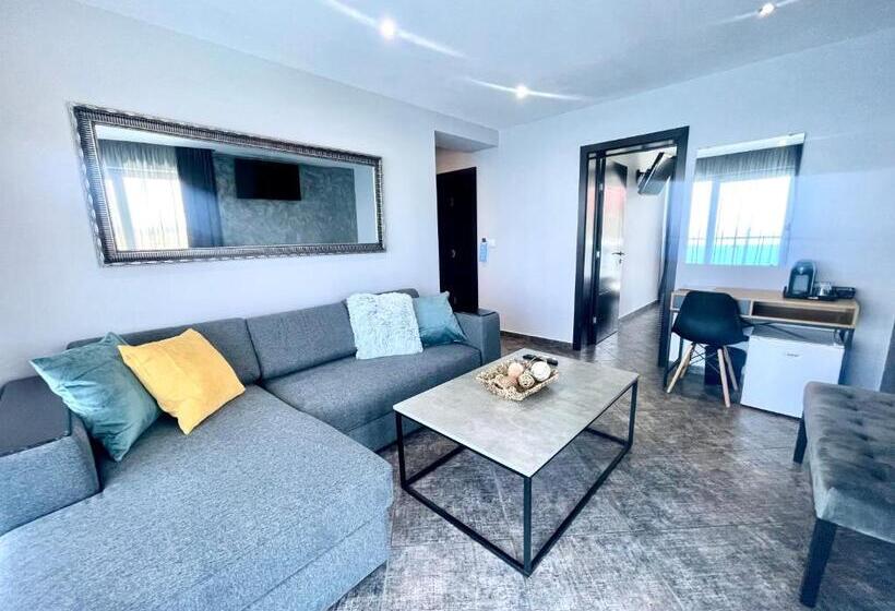 سوییت با چشم‌انداز دریا, Agata Beach Boutique Adult Only