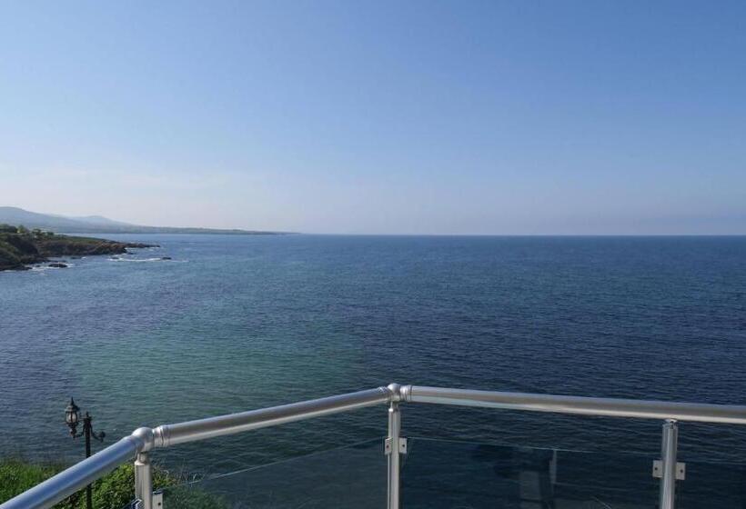 سوییت با چشم‌انداز دریا, Agata Beach Boutique Adult Only