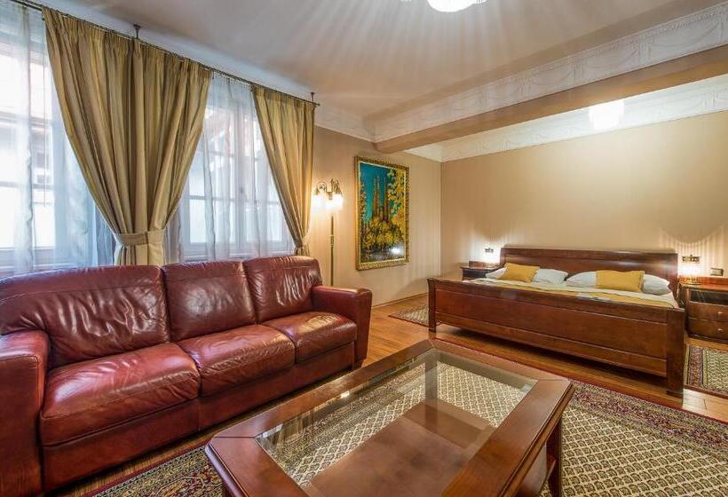 سوییت جونیور, Boutique Hotel Carpe Diem