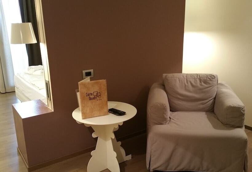 اتاق استاندارد, Corte Quadri