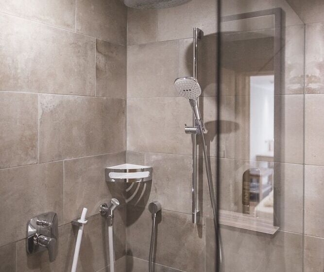 Suite Junior Affaccio Interno, Emma Historic