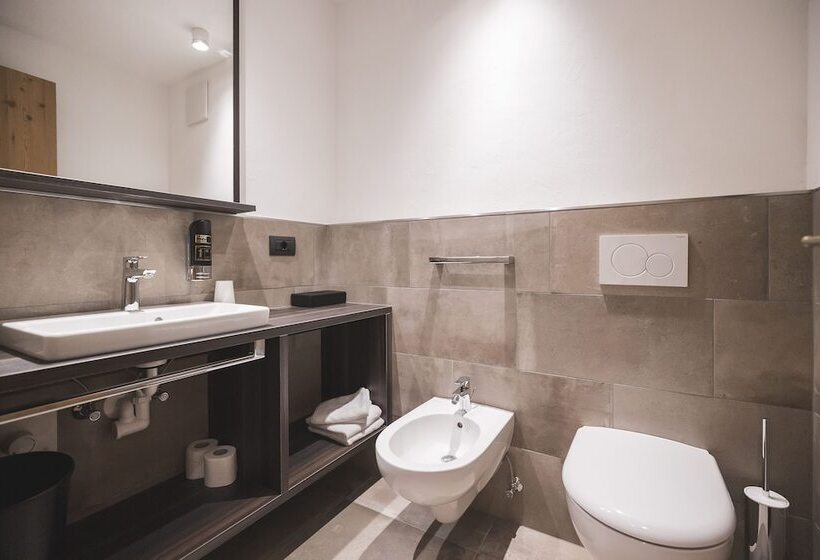 Suite Junior Affaccio Interno, Emma Historic