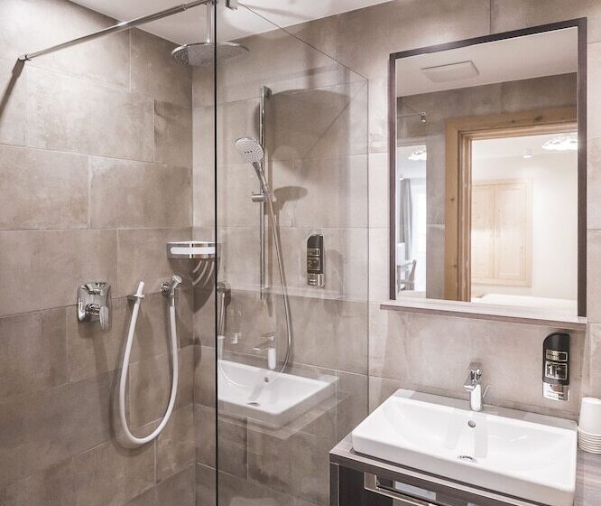 Suite Junior Affaccio Interno, Emma Historic