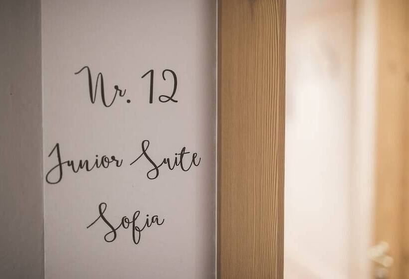 Suite Junior Affaccio Interno, Emma Historic