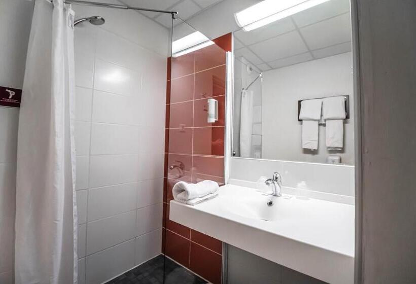 اتاق استاندارد سه نفره, B&b Hotel Agen Castelculier