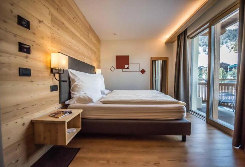 اتاق کلاسیک, Le Alpi