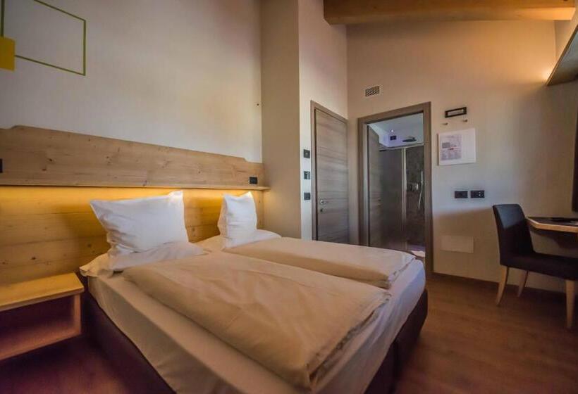 اتاق سوپریور یک تخته, Le Alpi
