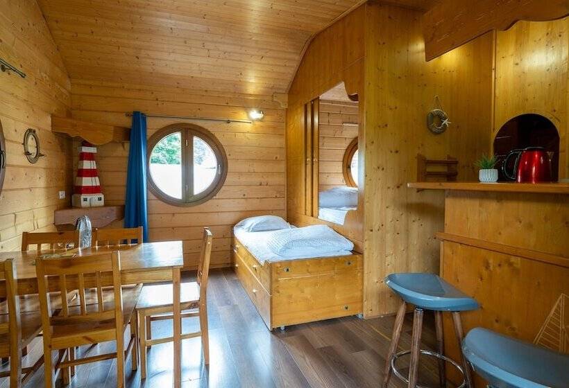 کابین, Le Village De La Champagne  Slowmoov