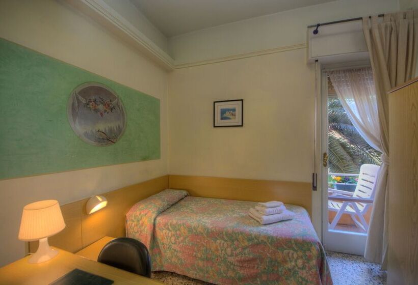 Standard Room, Savoia