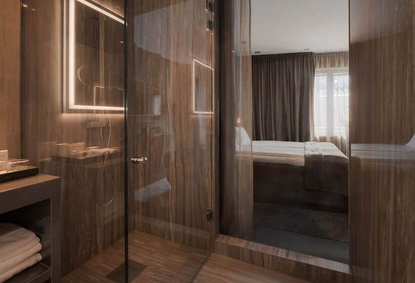 디럭스 룸, The Lamp Hotel & Spa