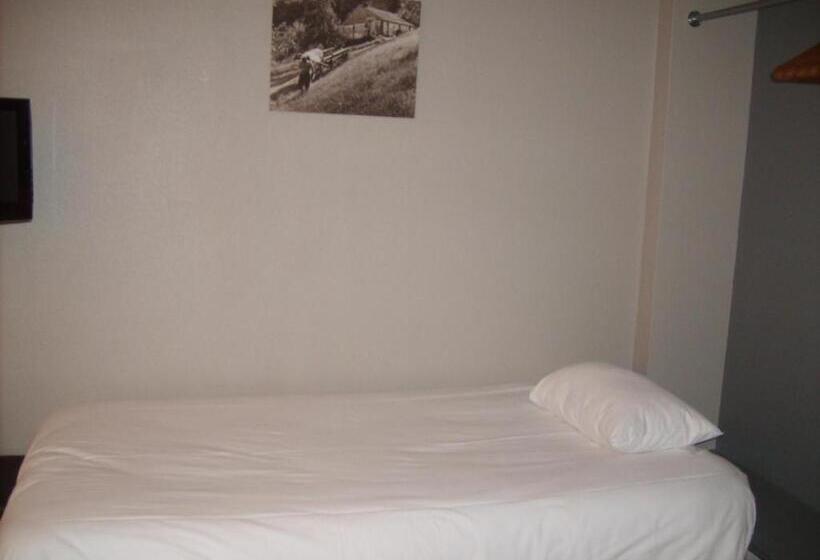 3-Bett-Standardzimmer, The Originals Access, Hôtel Arum, Remiremont