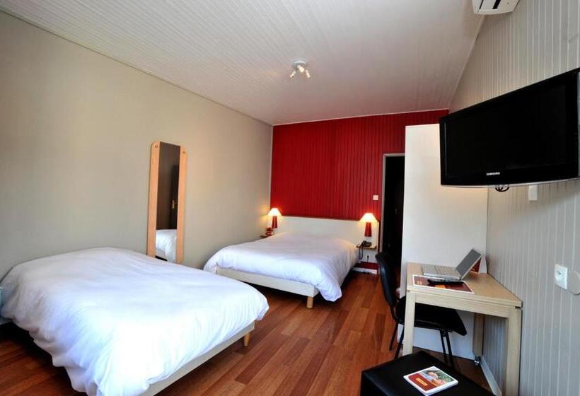 3-Bett-Standardzimmer, The Originals Access, Hôtel Arum, Remiremont