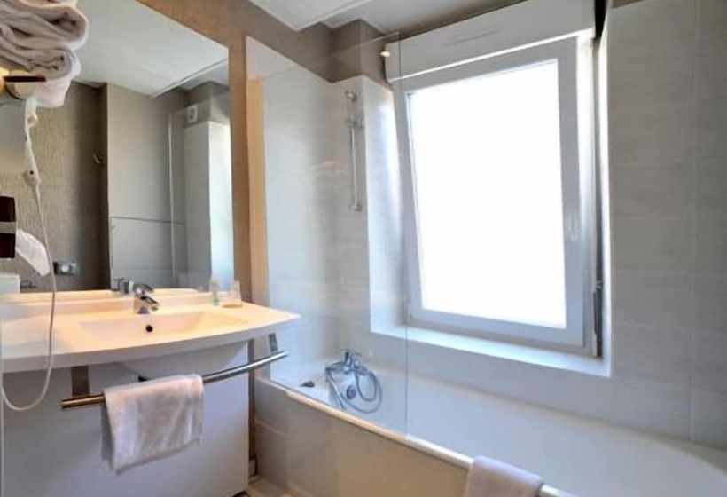اتاق استاندارد, The Originals Access, Hôtel Arum, Remiremont