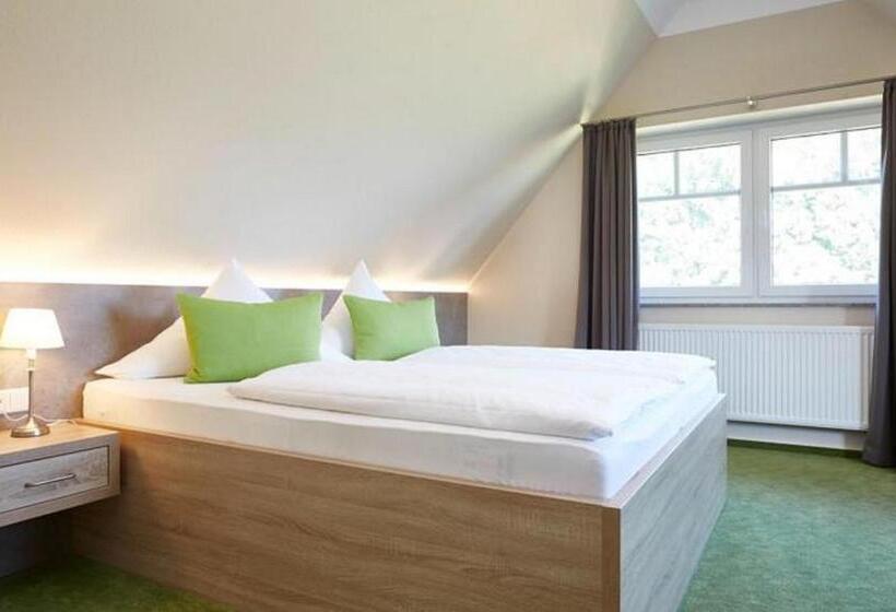 Comfort Triple Room, Waldblick Deppe