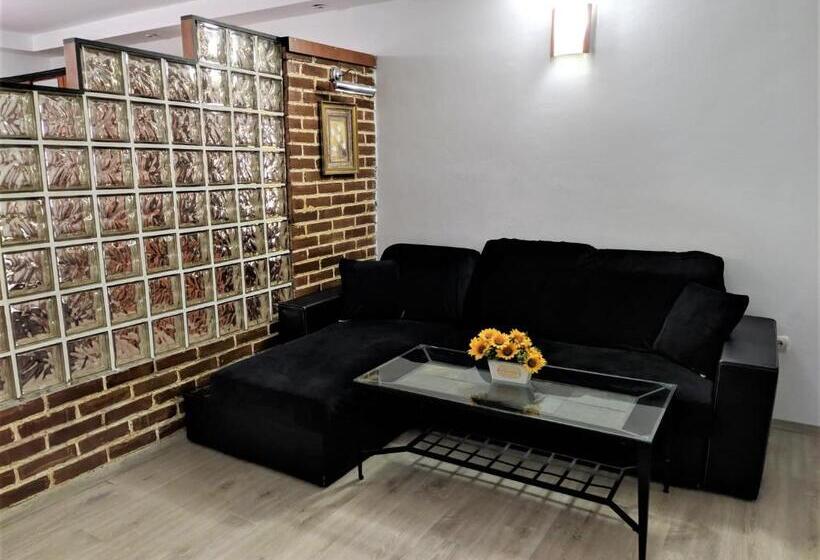 سوییت, Pension Casa Samurai