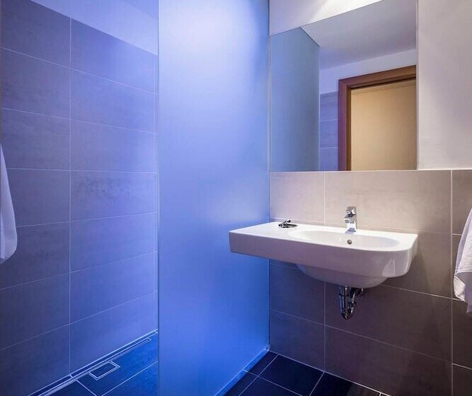 Standard Quadruple Room with Bunk Beds, Smart Hotel Saslong
