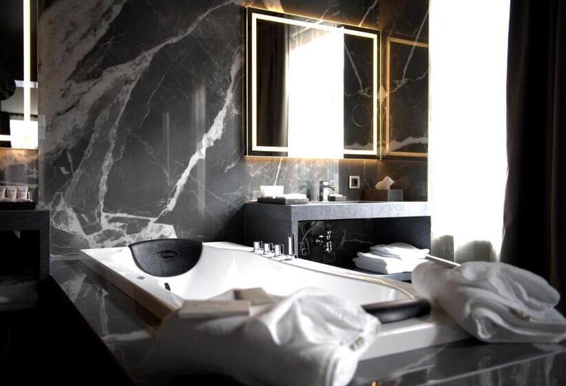스위트, The Lamp Hotel & Spa