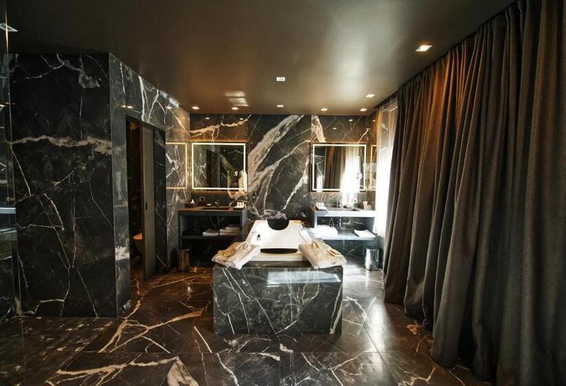 스위트, The Lamp Hotel & Spa