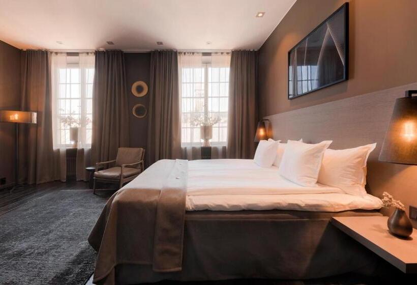 디럭스 주니어 스위트, The Lamp Hotel & Spa