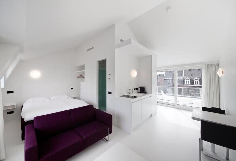 استودیوی استاندارد, Zenden Hotel Maastricht