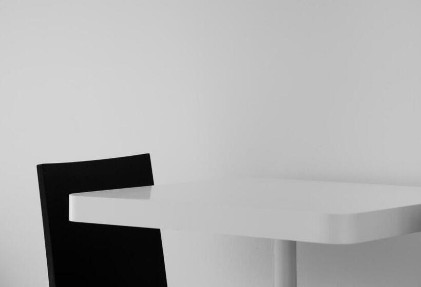استودیوی استاندارد, Zenden Hotel Maastricht