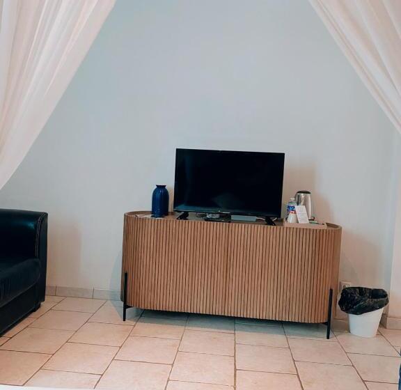 اتاق استاندارد, Nuit En Brenne